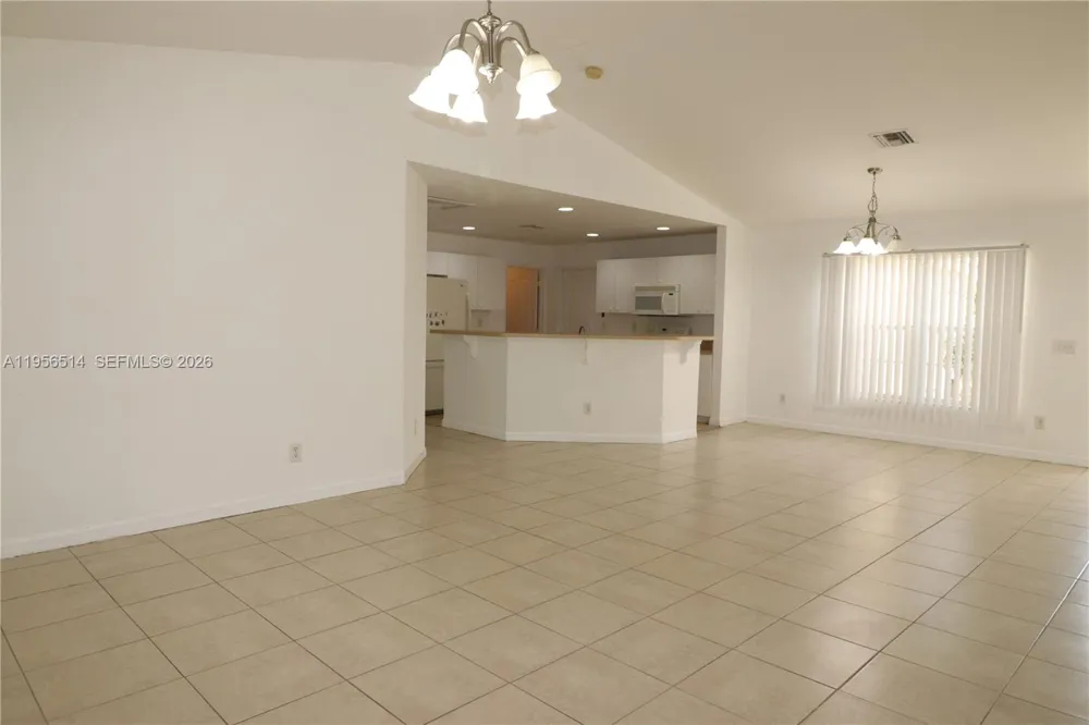 2805 1 sw st Lehigh Acres, FL 33972