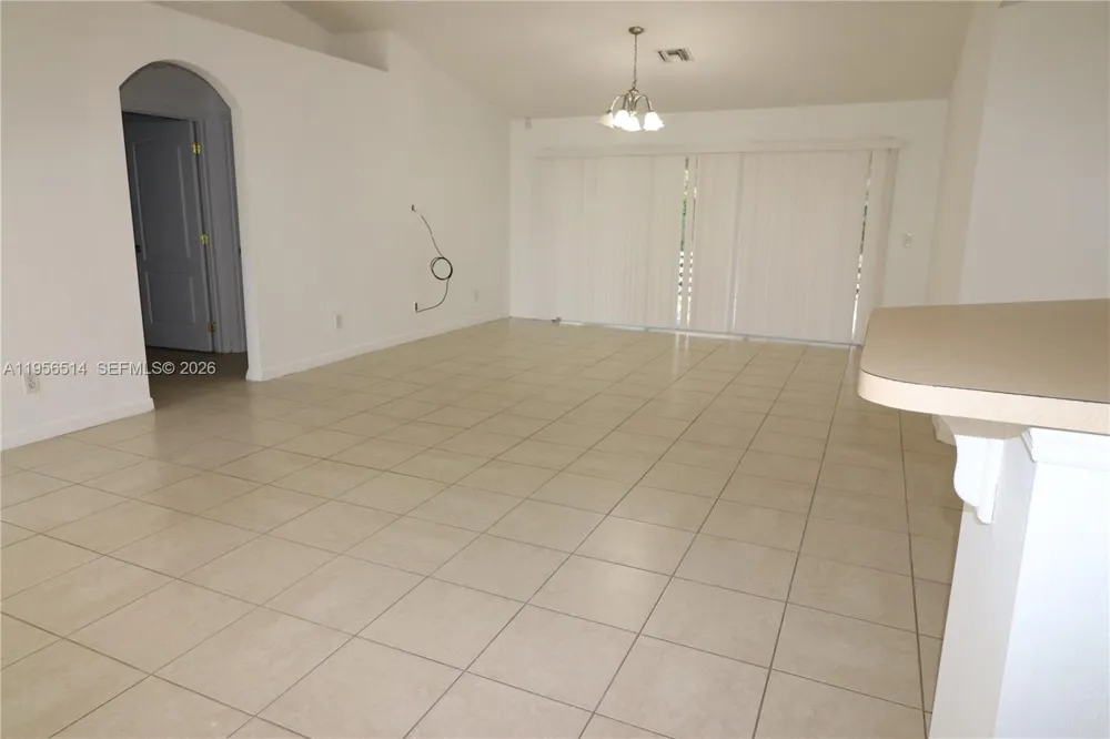 2805 1 sw st Lehigh Acres, FL 33972