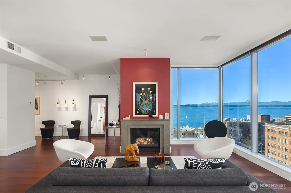 1521 2nd Avenue #1001