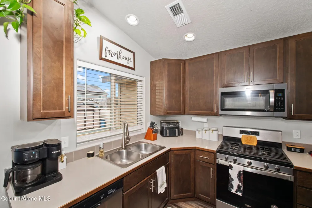 1435 Minam Loop Post Falls, ID 83854