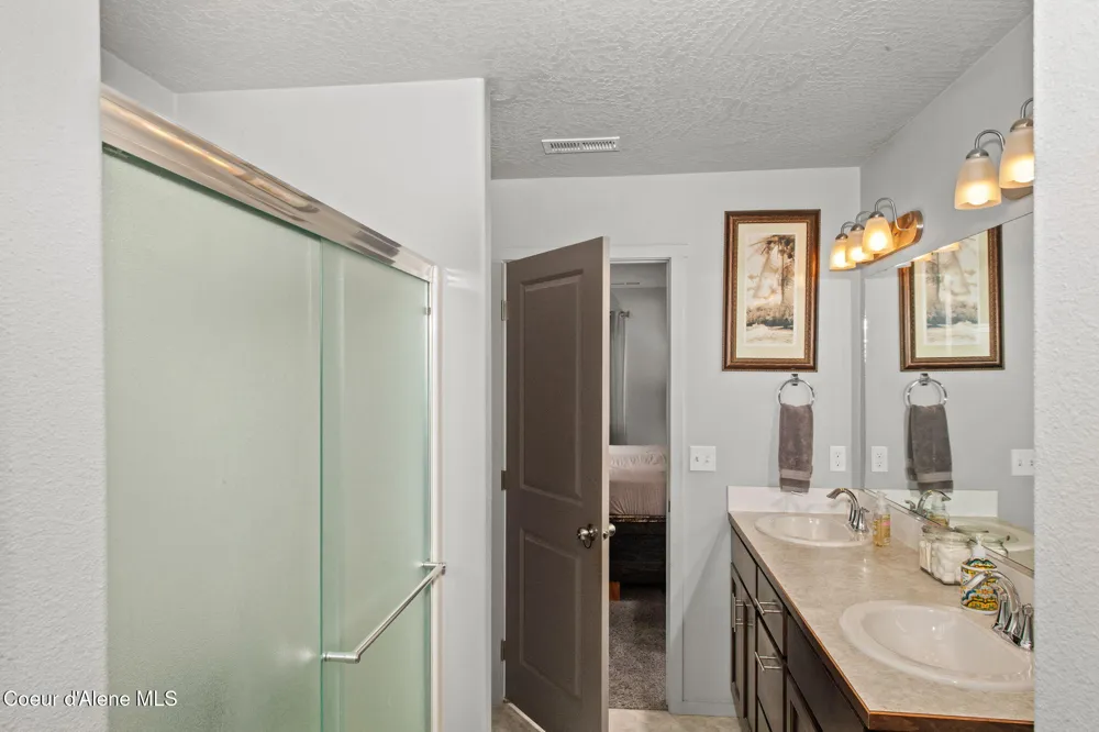 1435 Minam Loop Post Falls, ID 83854