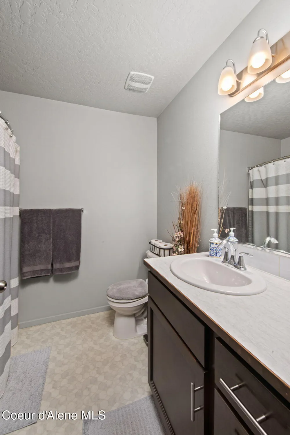 1435 Minam Loop Post Falls, ID 83854