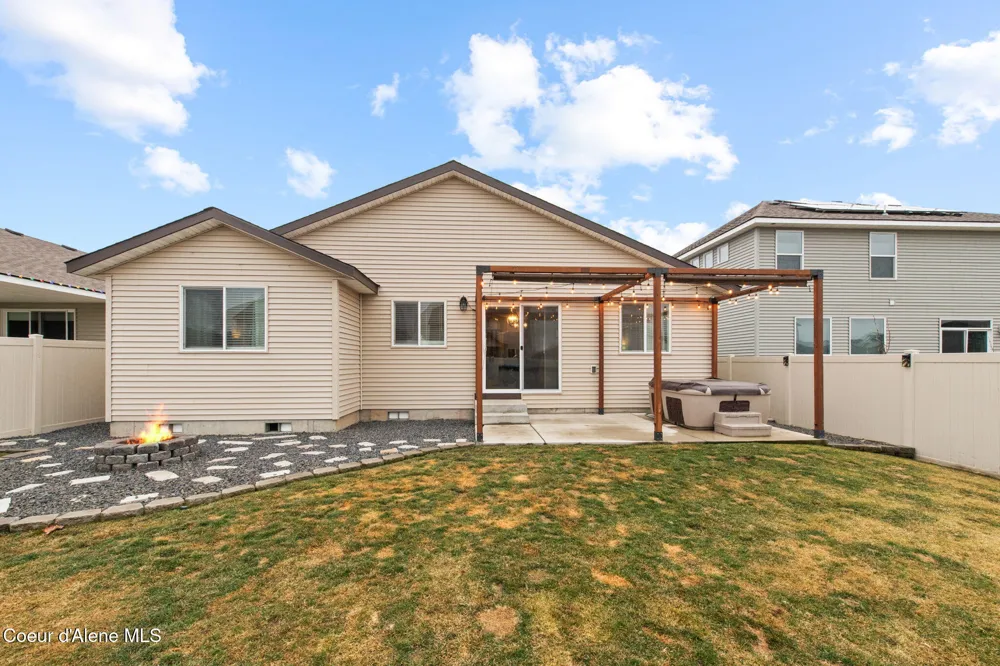 1435 Minam Loop Post Falls, ID 83854