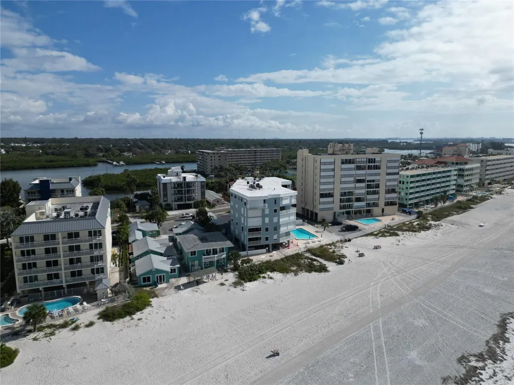 19500 GULF BOULEVARD #102 Indian Shores, FL 33785
