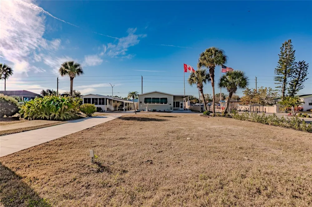 2100 KINGS HIGHWAY #28 Port Charlotte, FL 33980