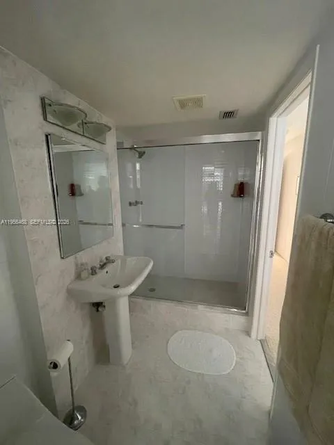 20408 NE 34th Ct #21 Aventura, FL 33180