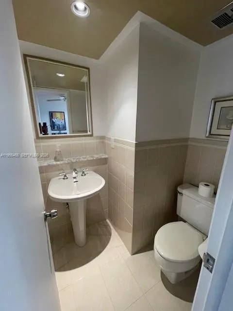 20408 NE 34th Ct #21 Aventura, FL 33180