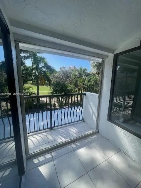 20408 NE 34th Ct #21 Aventura, FL 33180