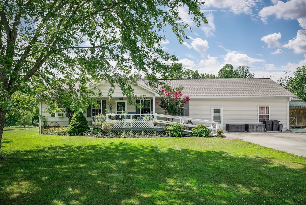 1565 Canada Flatt Rd