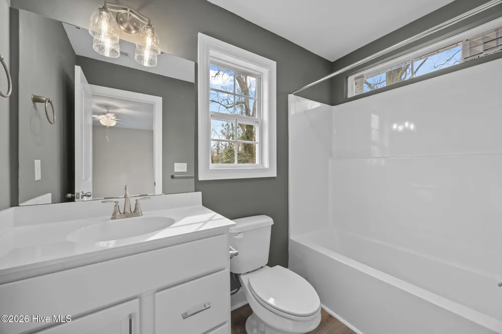 4365 W Pine Street #B Farmville, NC 27828