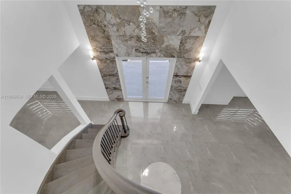 11824 SW 43rd Ct Davie, FL 33330