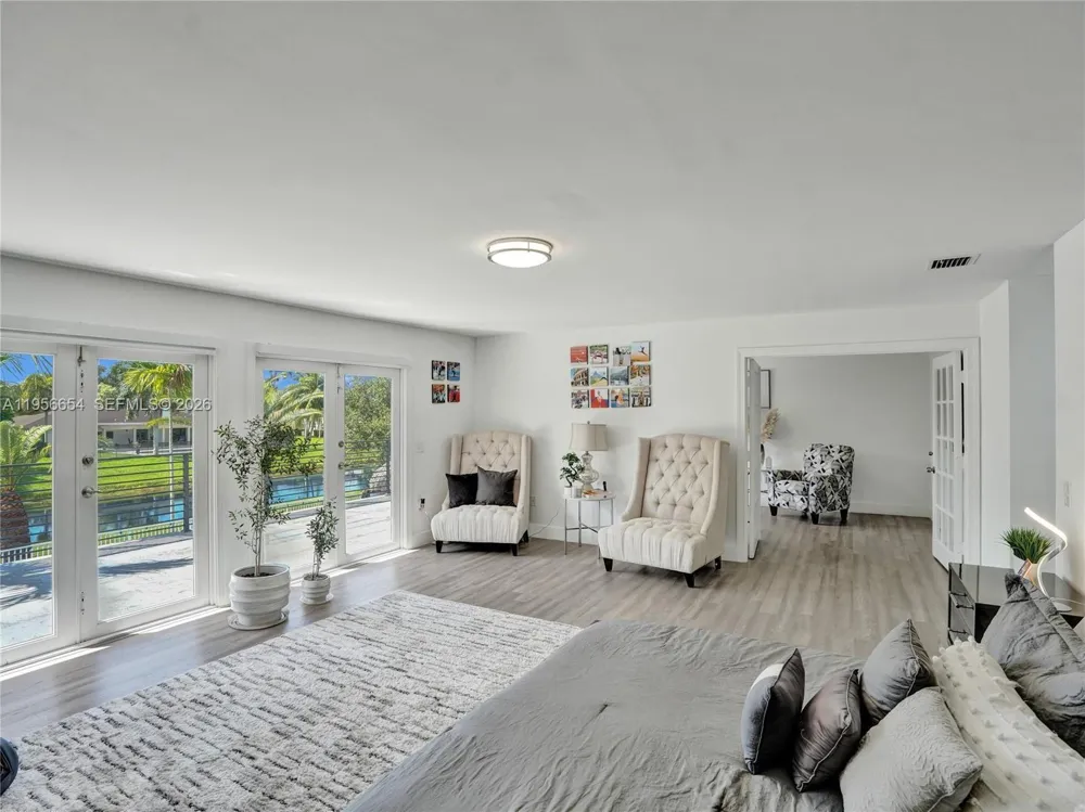 11824 SW 43rd Ct Davie, FL 33330