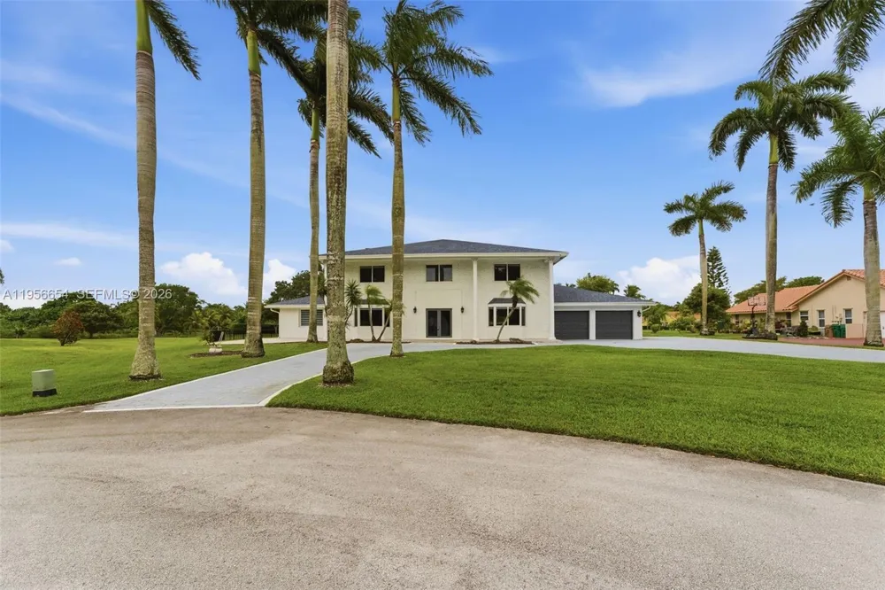 11824 SW 43rd Ct Davie, FL 33330