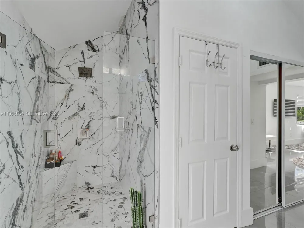 11824 SW 43rd Ct Davie, FL 33330