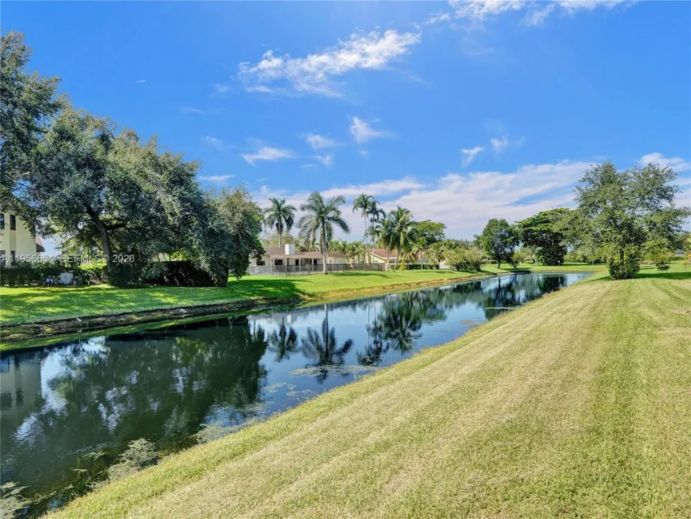11824 SW 43rd Ct Davie, FL 33330