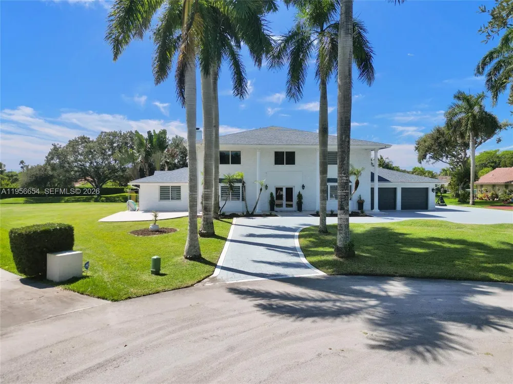 11824 SW 43rd Ct Davie, FL 33330