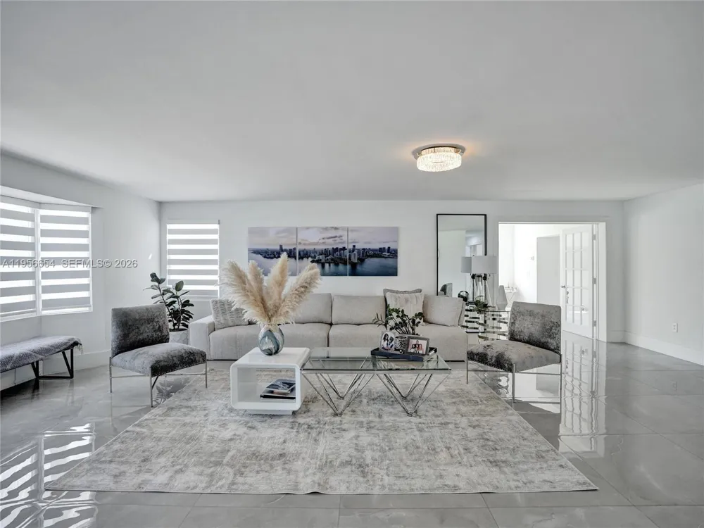 11824 SW 43rd Ct Davie, FL 33330