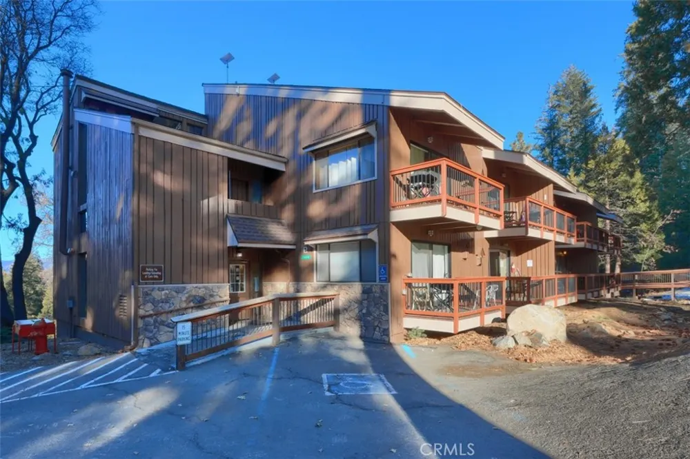 7540 Henness Circle #B210 Yosemite, CA 95389