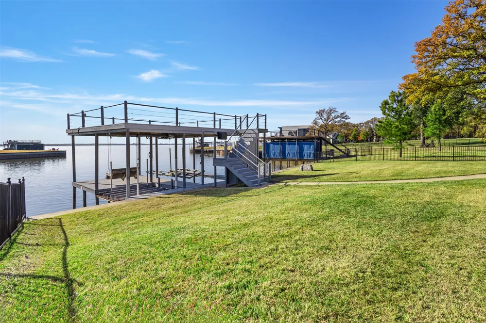 11 Westview Circle Star Harbor, TX 75148