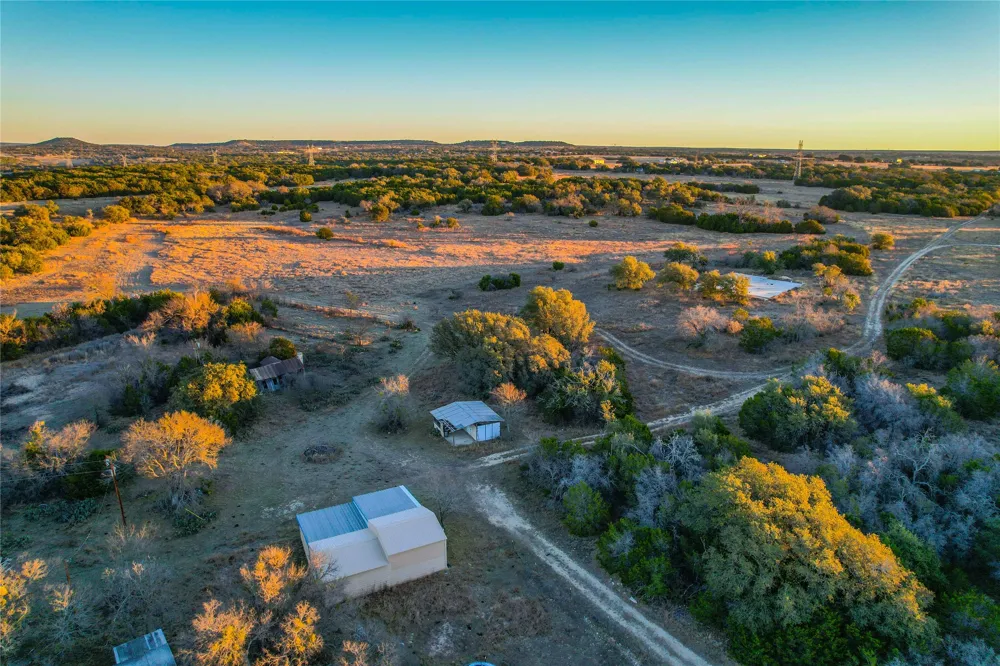 391 County Road 4717 Kempner, TX 76539
