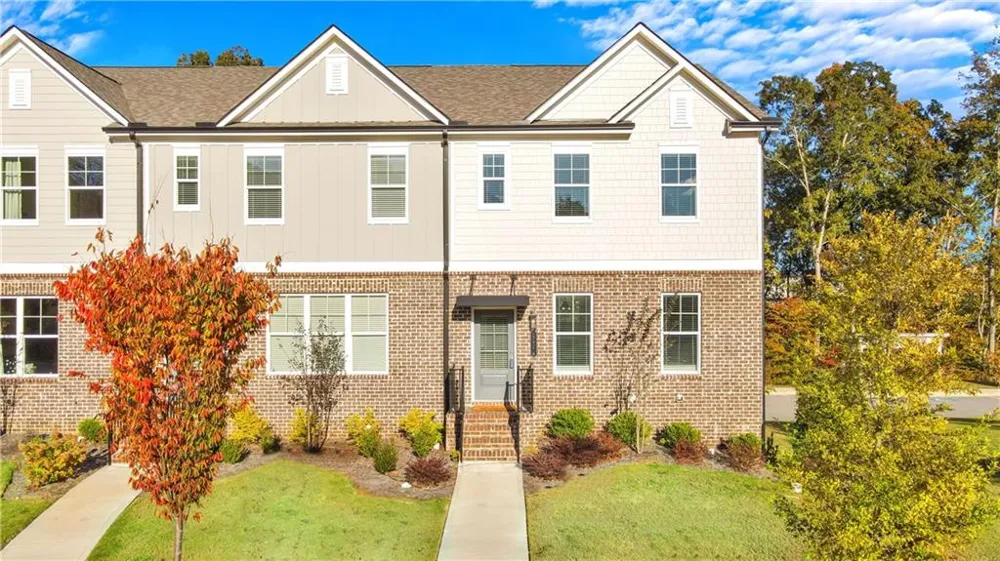 1274 Ainsworth Alley