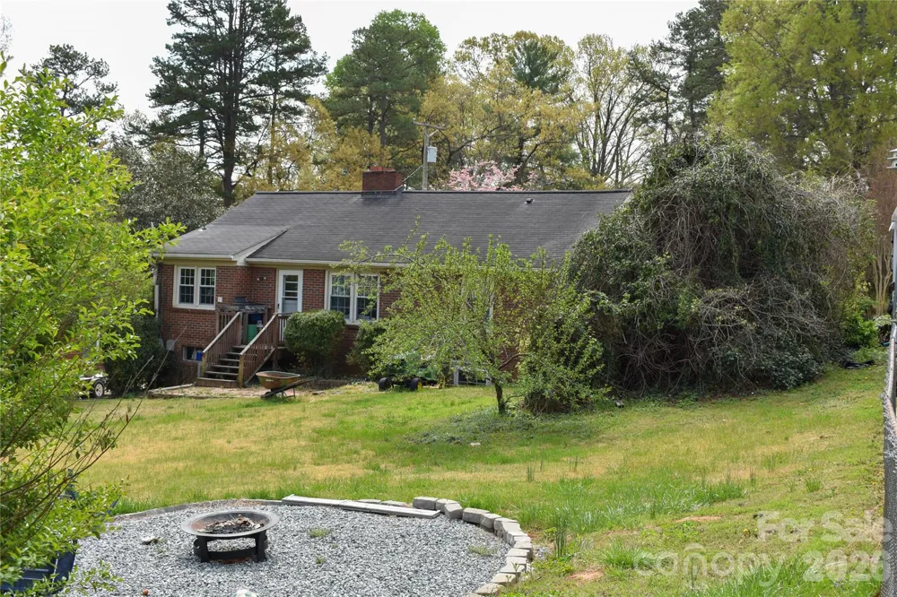 3 Forest Drive Lexington, NC 27292