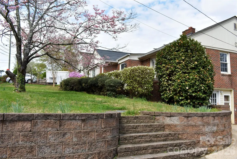 3 Forest Drive Lexington, NC 27292