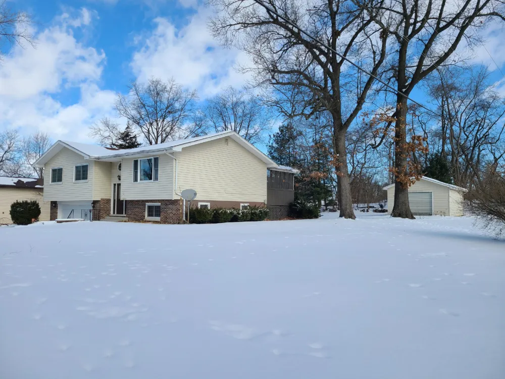 13291 County Rd 700 W Demotte, IN 46310