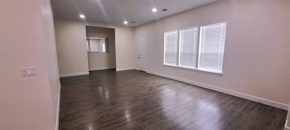 300 E Front Street Thorndale, TX 76577