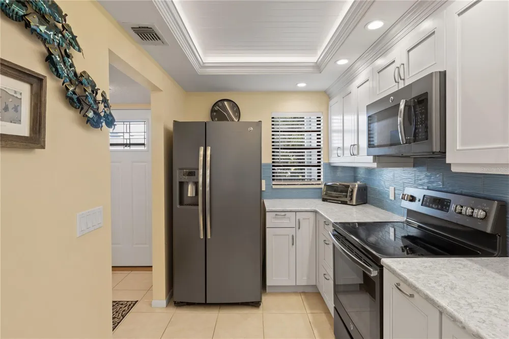 5608 GULF DRIVE #104 Holmes Beach, FL 34217