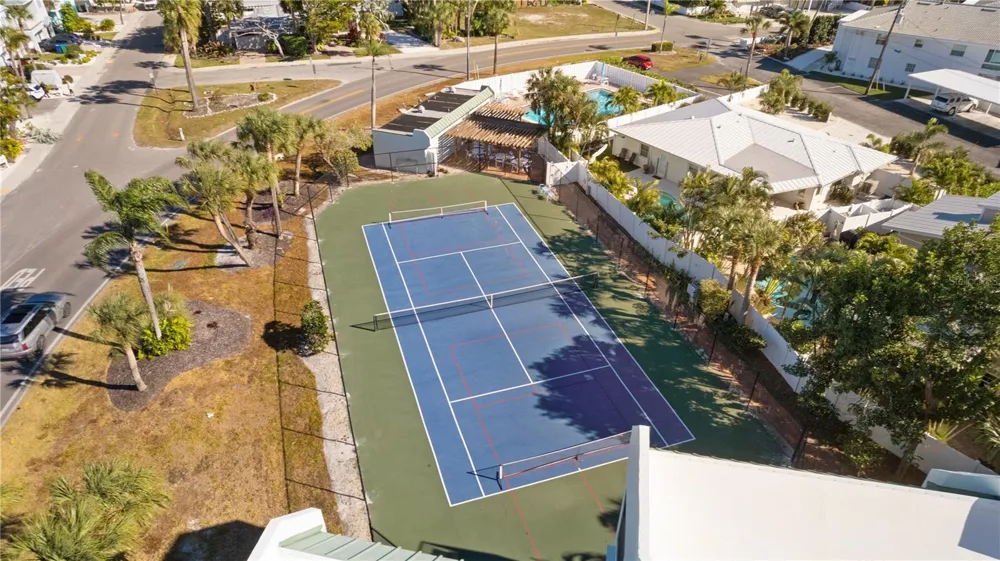 5608 GULF DRIVE #104 Holmes Beach, FL 34217