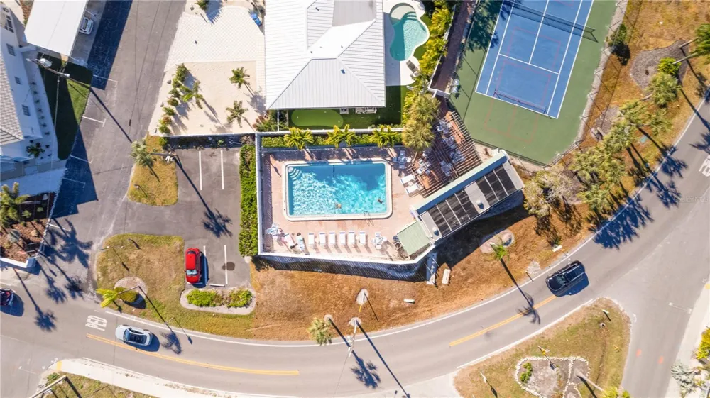 5608 GULF DRIVE #104 Holmes Beach, FL 34217