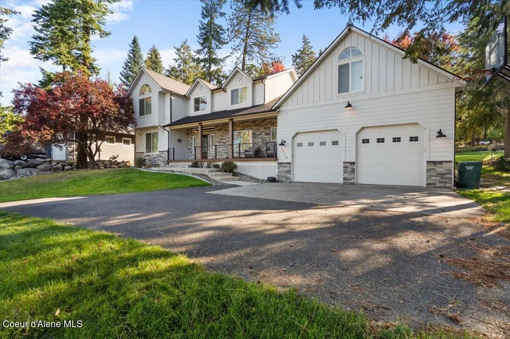 2918 E Point Hayden Drive Hayden, ID 83835