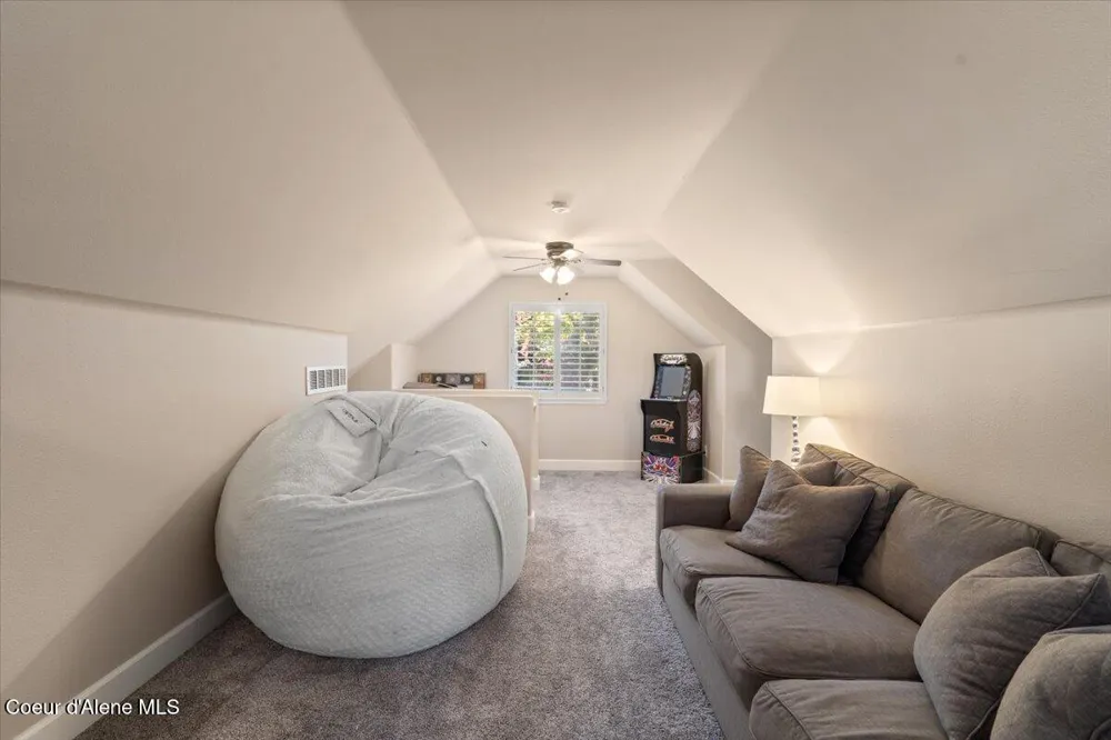 2918 E Point Hayden Drive Hayden, ID 83835