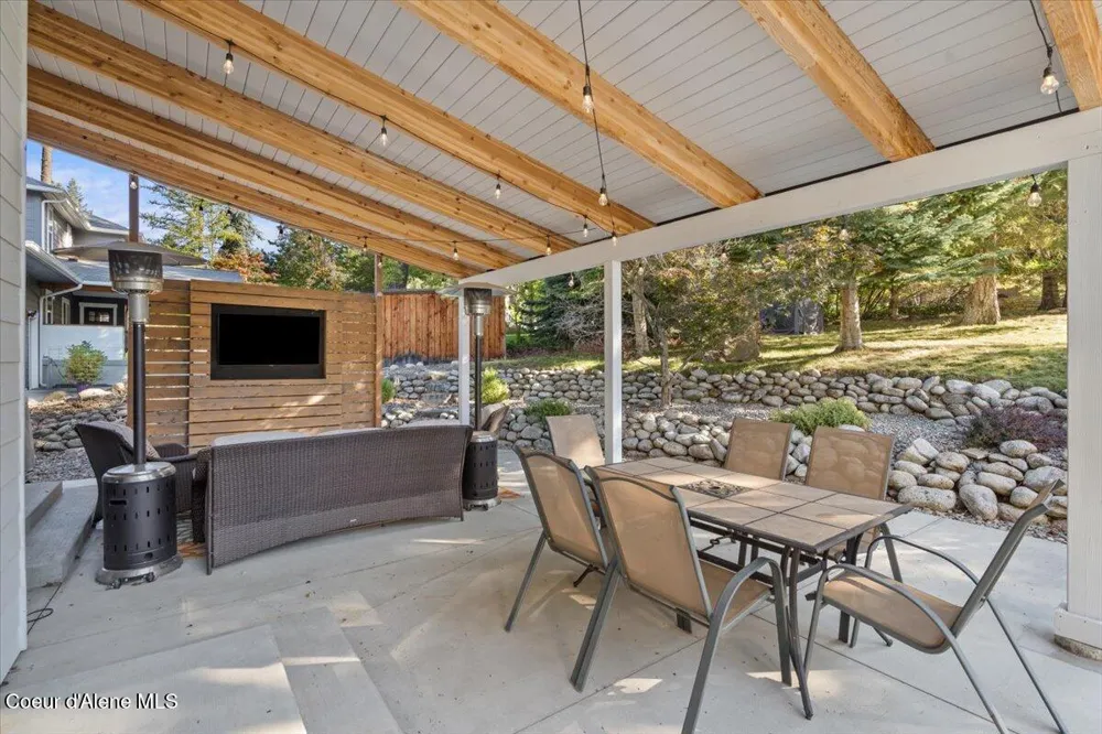 2918 E Point Hayden Drive Hayden, ID 83835