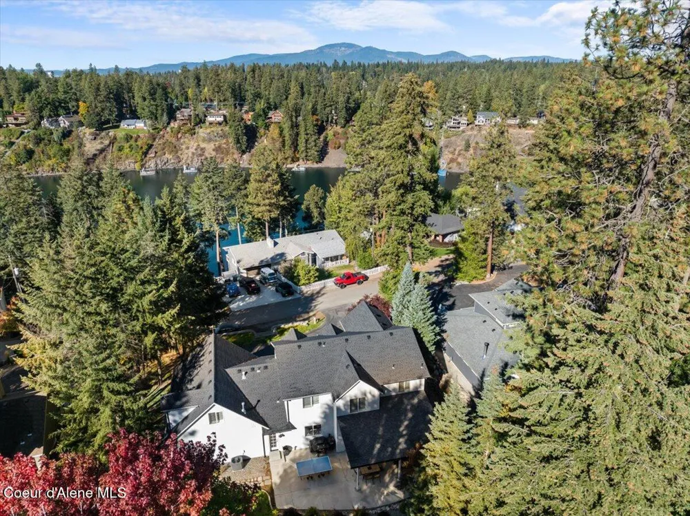 2918 E Point Hayden Drive Hayden, ID 83835