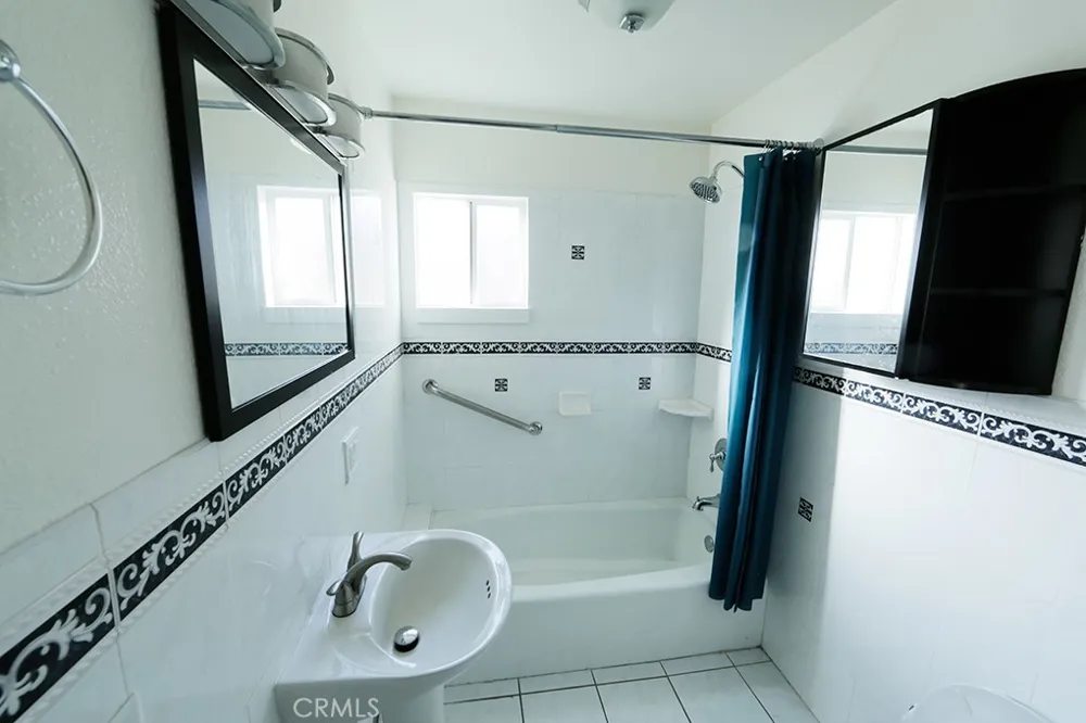 23254 Forest Canyon Diamond Bar, CA 91765
