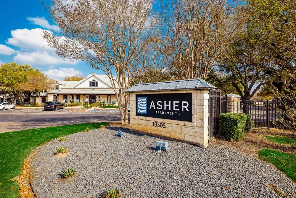 10505 S I-35 Frontage Road #0118