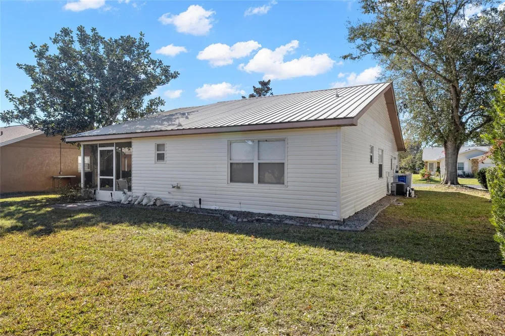 1626 WILLOW RUN Sebring, FL 33872