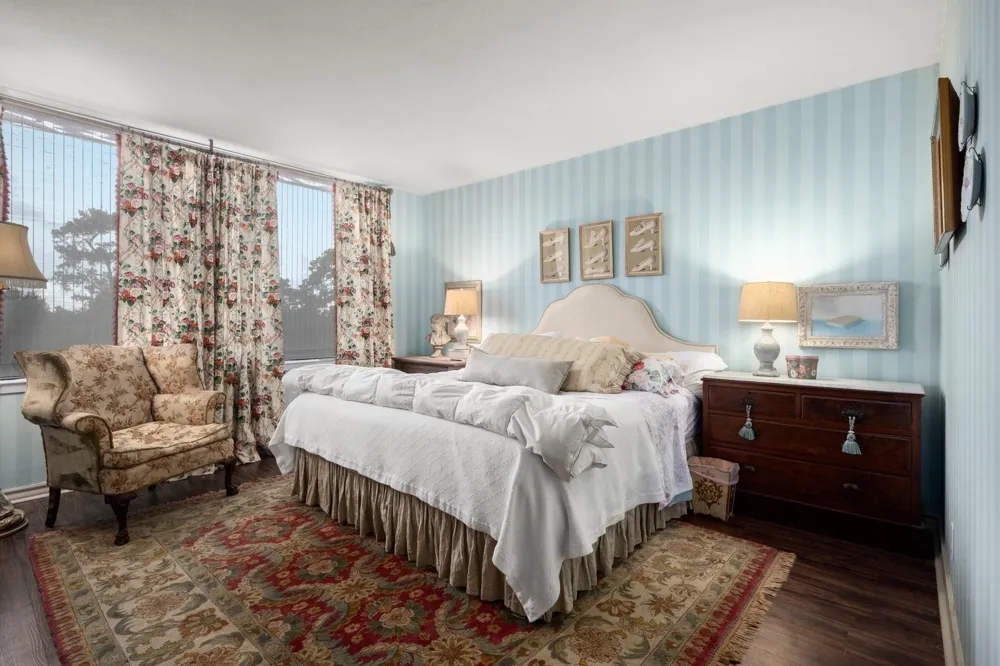 14655 Champion Forest Drive #504