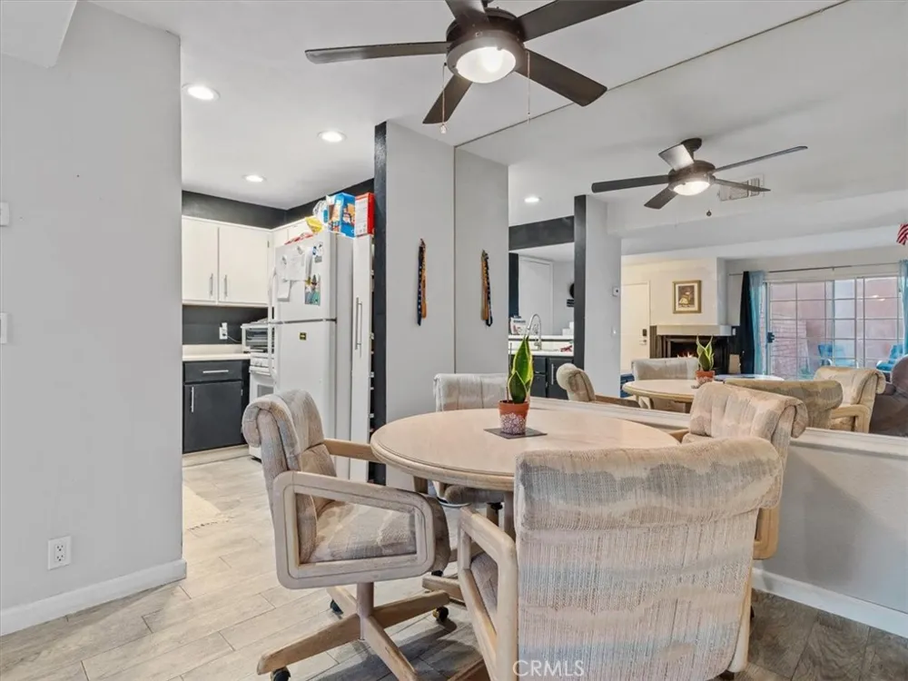 2403 Country Santa Maria, CA 93455