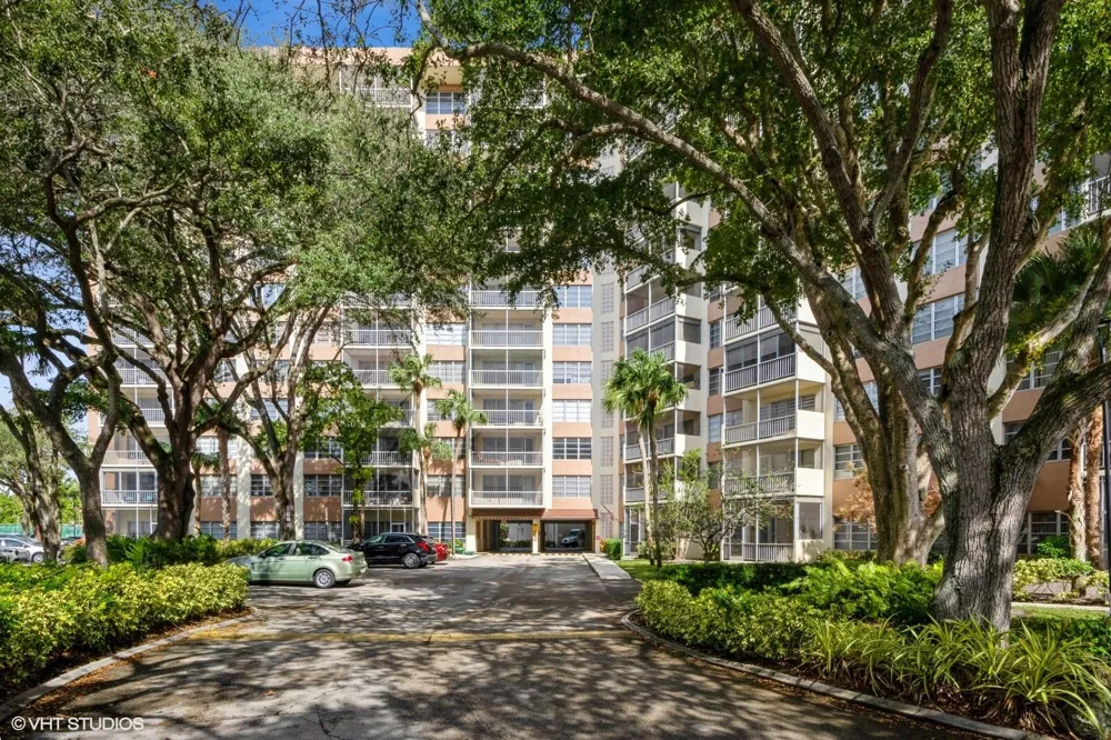 10777 W Sample Road #101