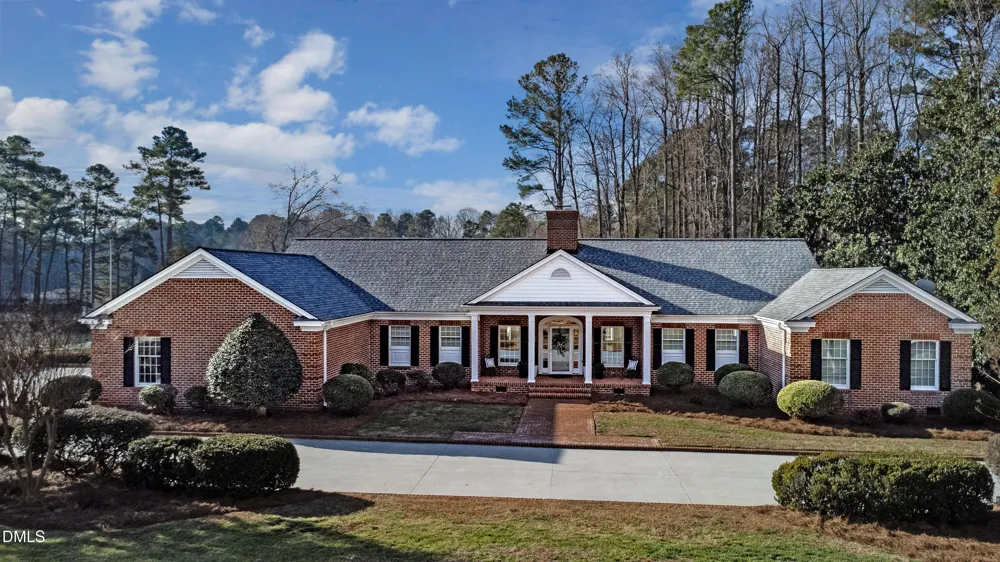 10 Country Club Drive Siler City, NC 27344