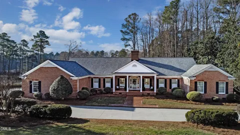 10 Country Club Drive