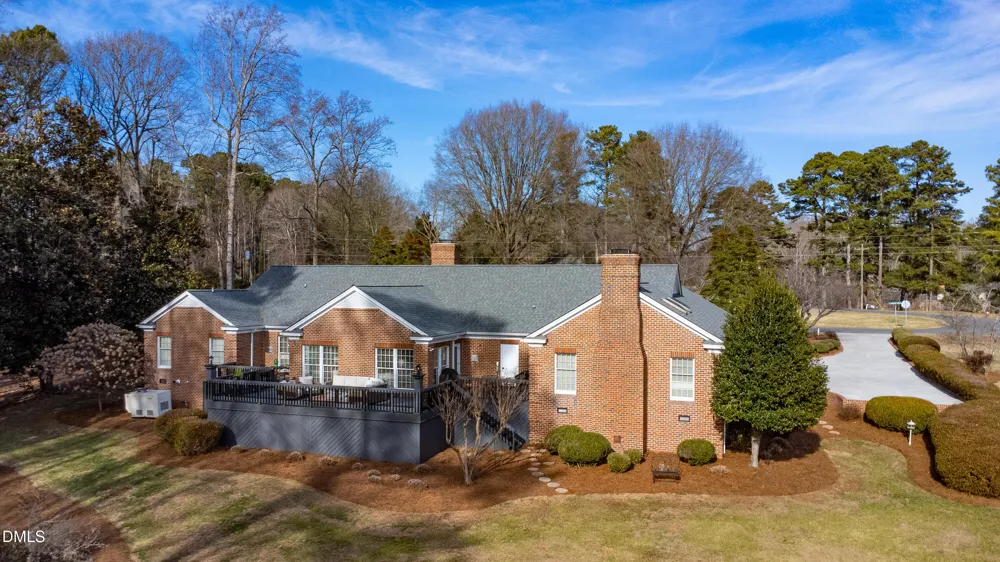 10 Country Club Drive Siler City, NC 27344