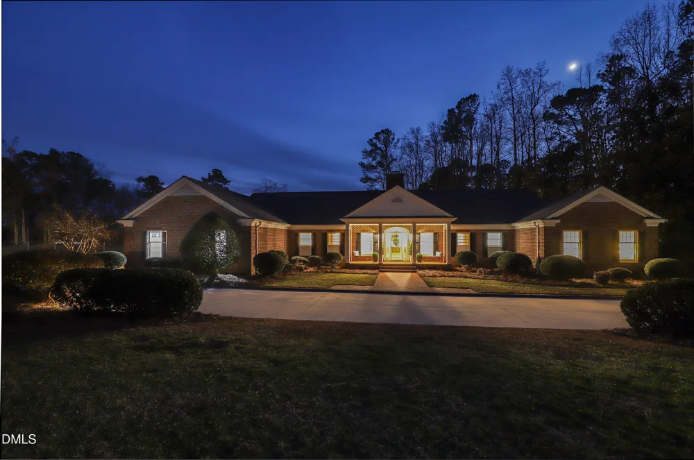 10 Country Club Drive Siler City, NC 27344