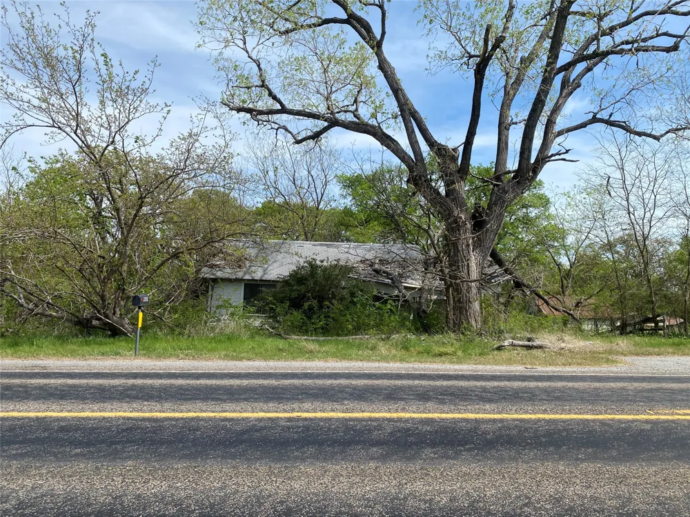 8929 W Fm 898 Savoy, TX 75479