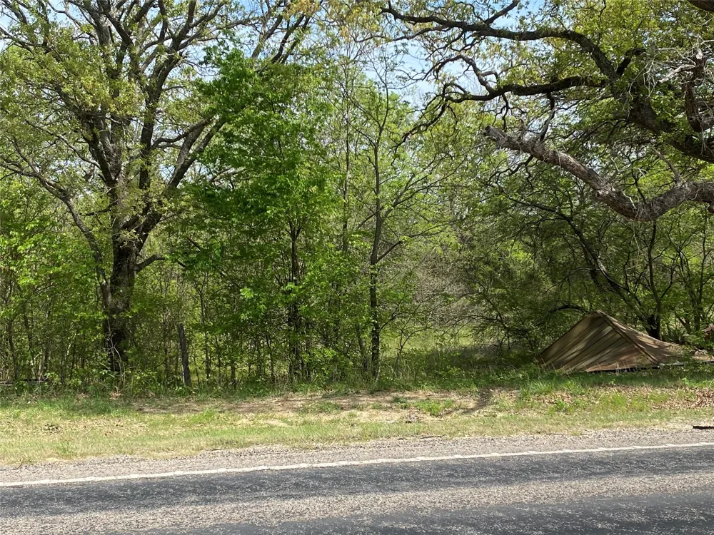 8899 W Fm 898 Savoy, TX 75479