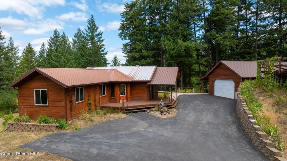 5671 E Wildlife Trail Hayden, ID 83835