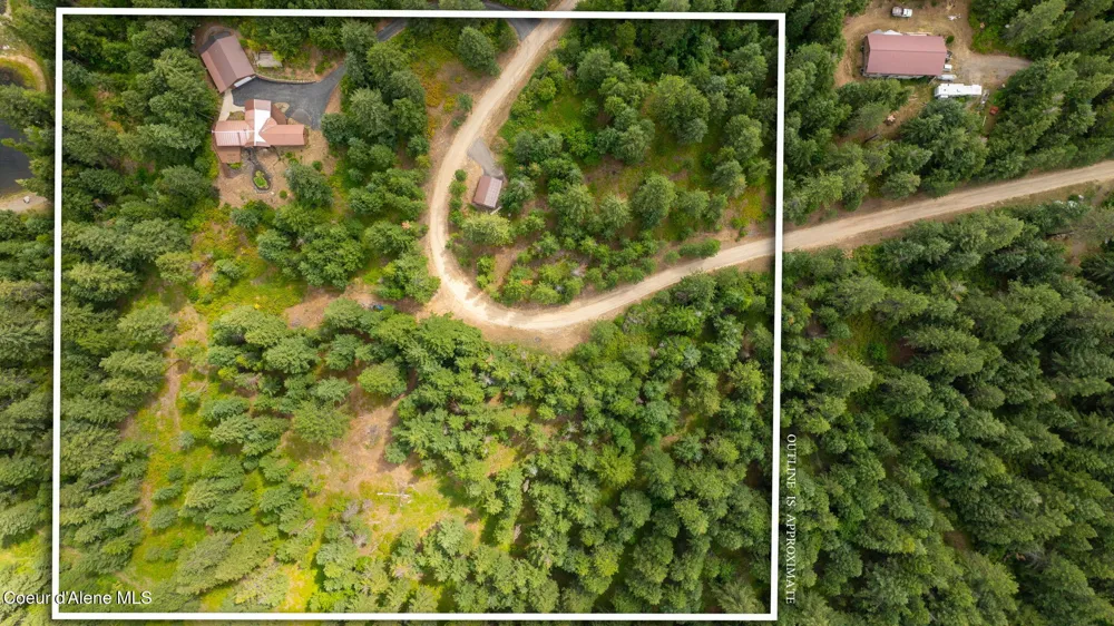 5671 E Wildlife Trail Hayden, ID 83835